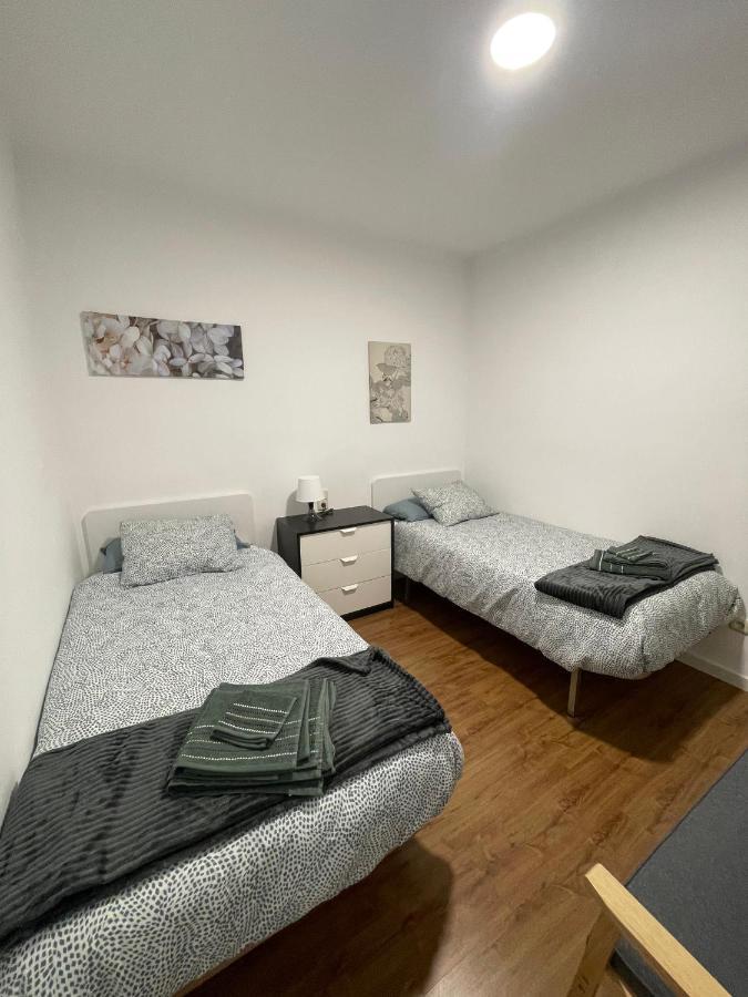 Apartamento Centrico En Berga - Alberga Esterno foto