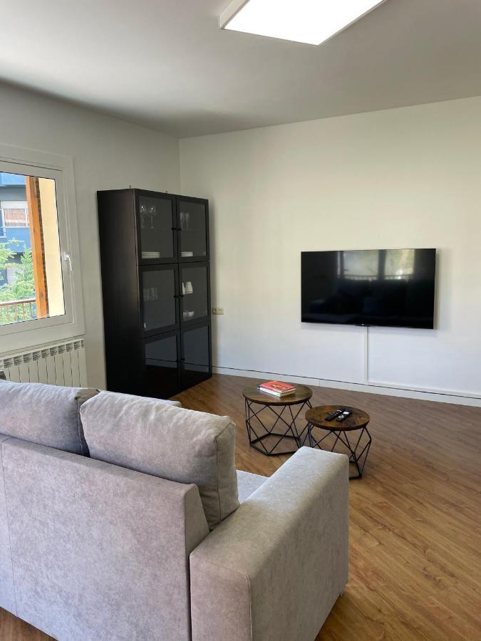 Apartamento Centrico En Berga - Alberga Esterno foto